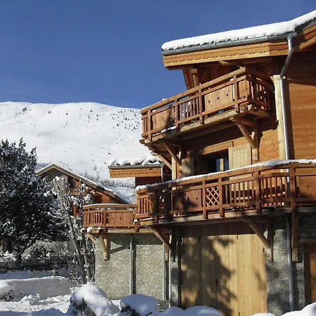 In Les 2 Alpes Near Piste Chalet