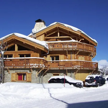 In Les 2 Alpes Near Piste Chalet