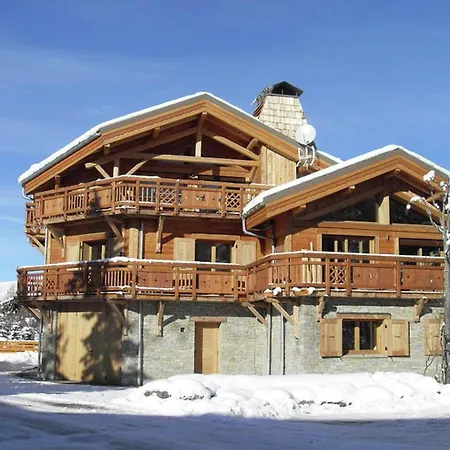 In Les 2 Alpes Near Piste Chalet