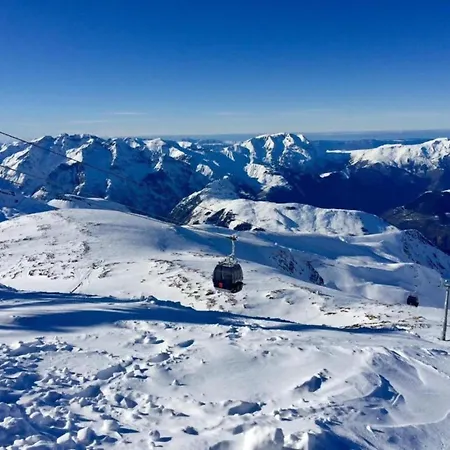 In Les 2 Alpes Near Piste Chalet Les Deux Alpes