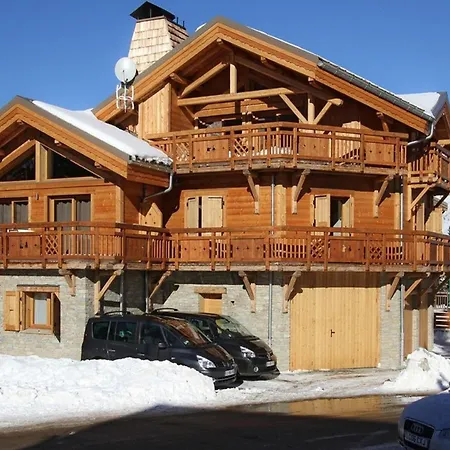 In Les 2 Alpes Near Piste Chalet