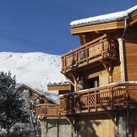 In Les 2 Alpes Near Piste Les Deux Alpes