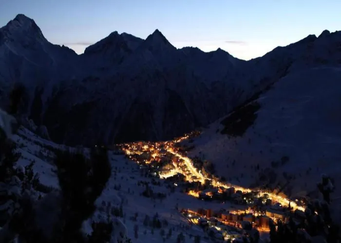 In Les 2 Alpes Near Piste Chalet